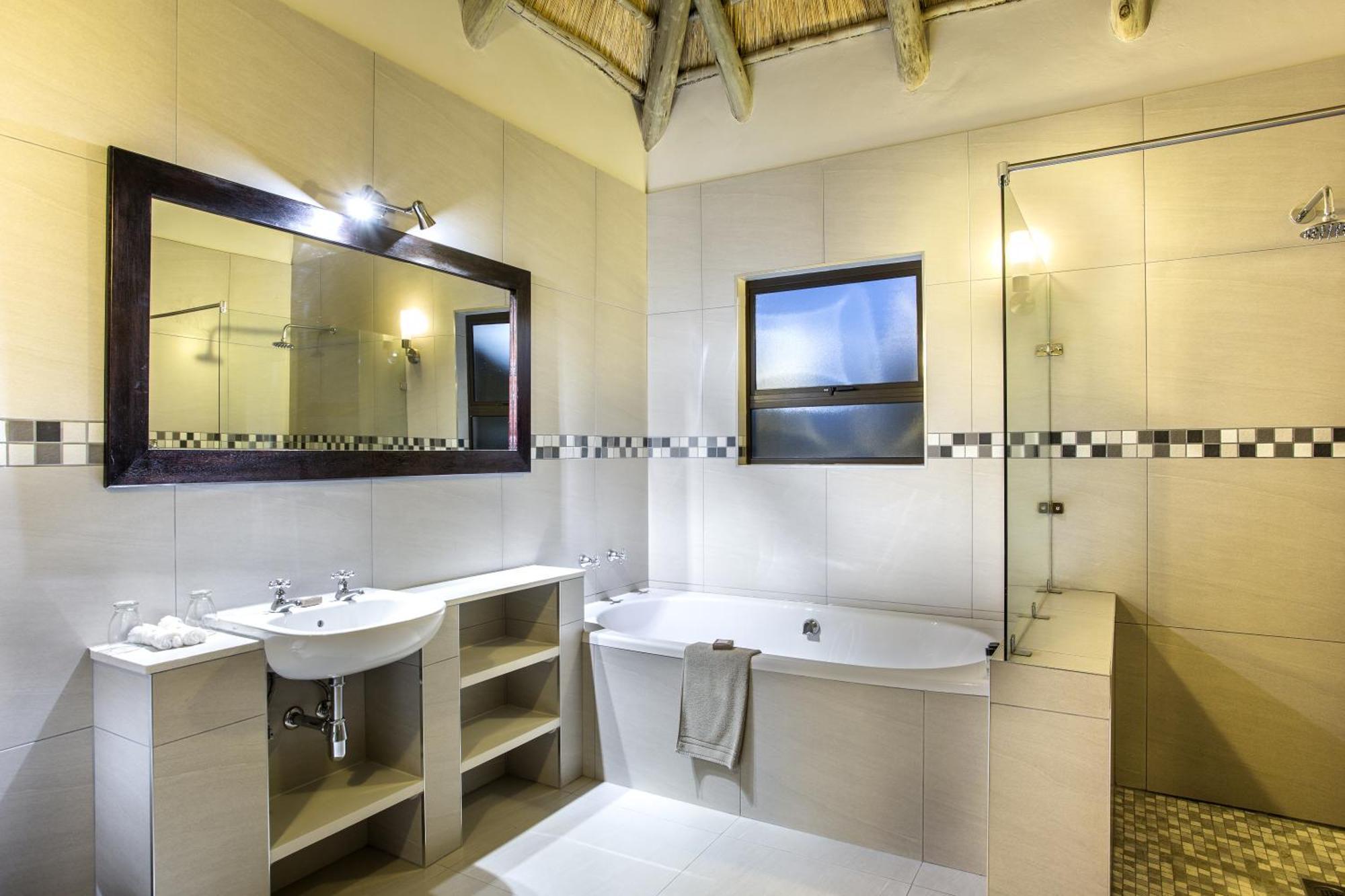 Montusi Mountain Lodge Bonjaneni Habitación foto